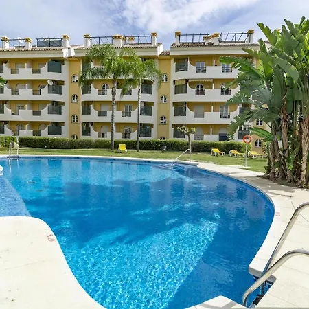 Sad-spacious 2 Bedroom Duplex Puerto Banus Marbella