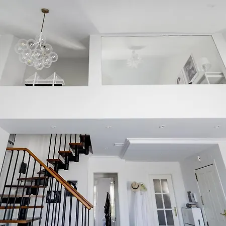 Sad-spacious 2 Bedroom Duplex Puerto Banus Apartment Marbella